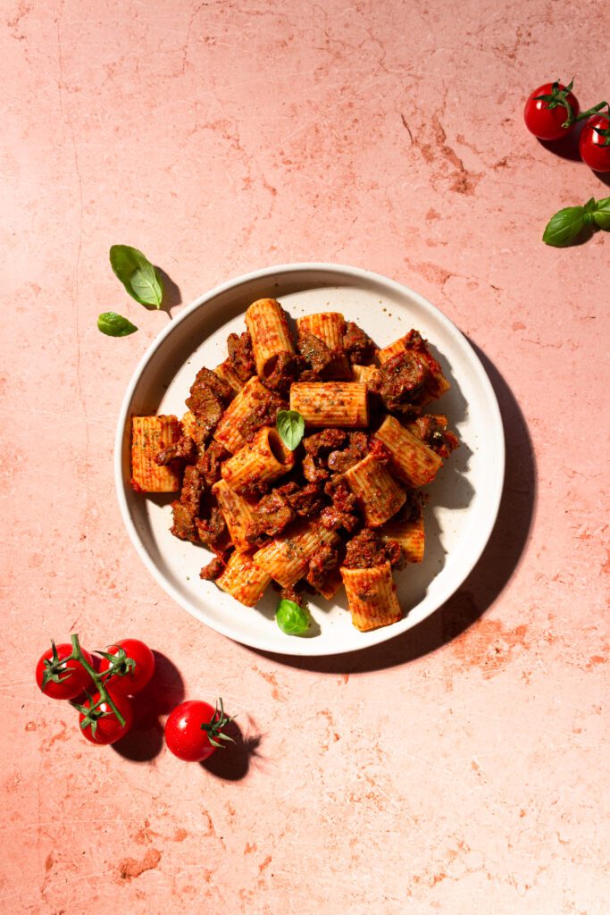 Mediterrane Pasta Capturing Plants by Lynn Glaesner