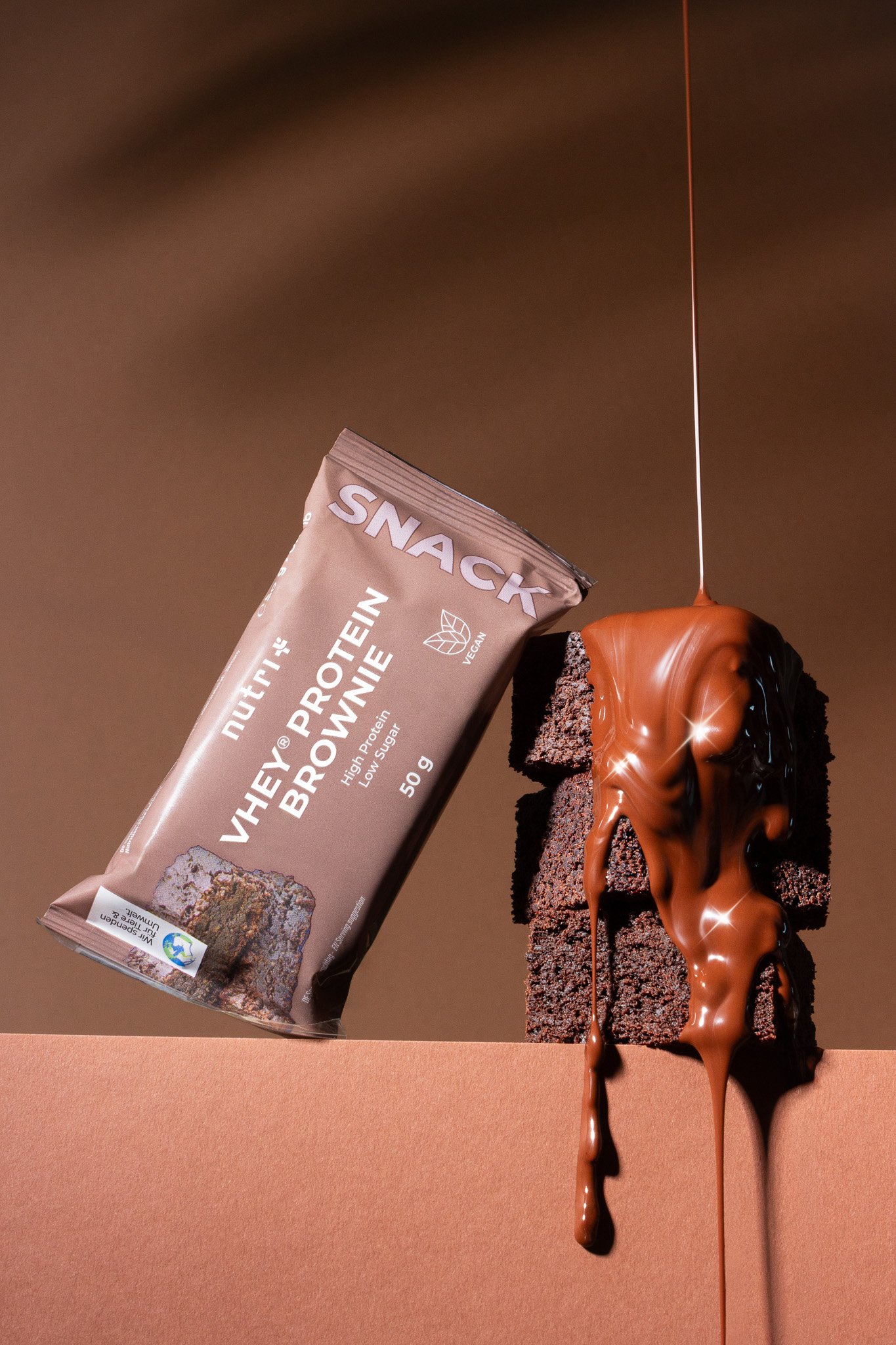 Nutri+ Protein Brownie Capturing Plants by Lynn Glaesner